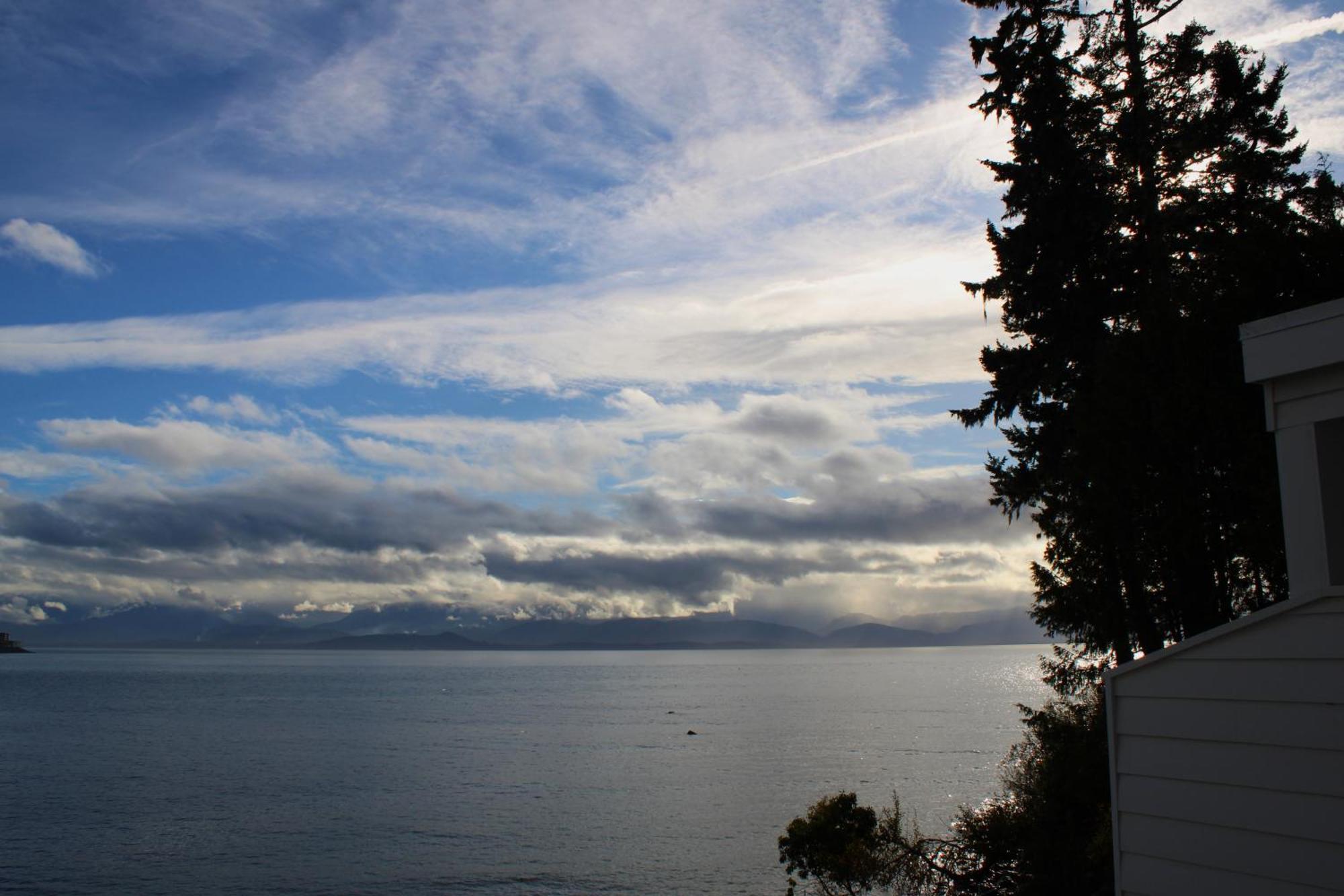 ホテル Sooke Harbour House エクステリア 写真