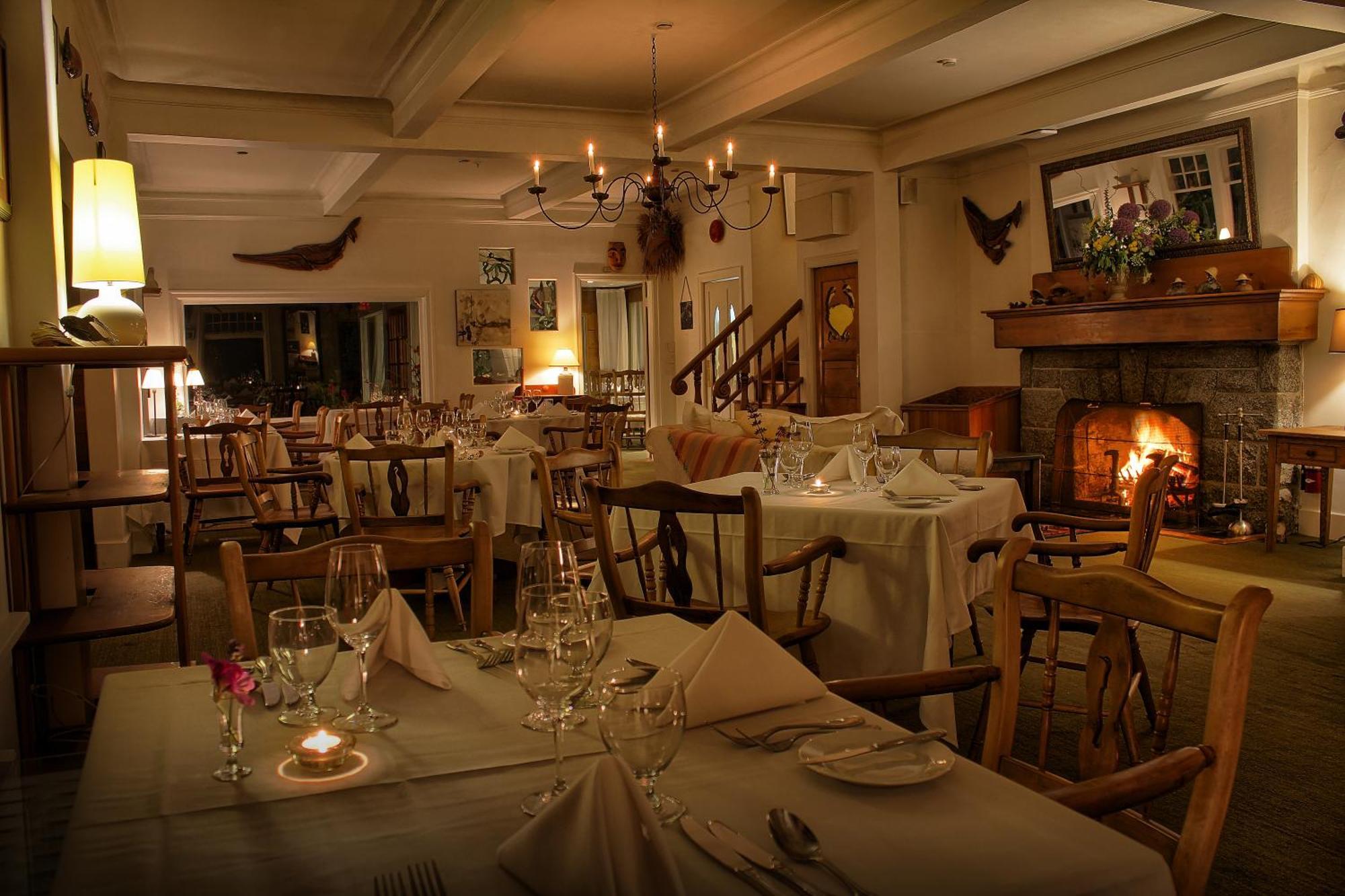 ホテル Sooke Harbour House エクステリア 写真